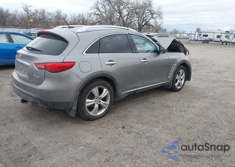 2009 Infiniti Fx35 z USA, uszkodzony, nr VIN JNRAS18W99M153690